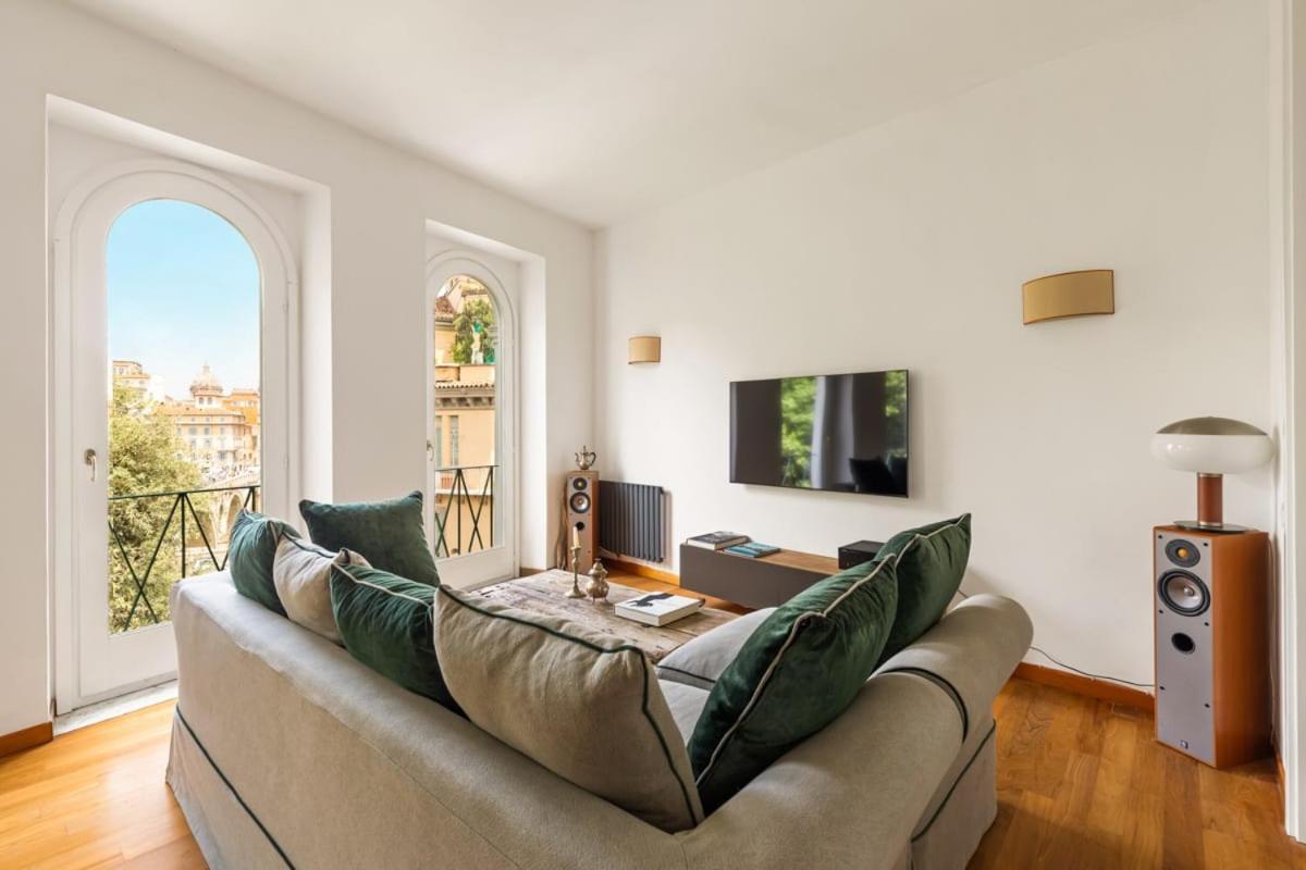 Trilussa Stylish Penthouse Apartment Rom